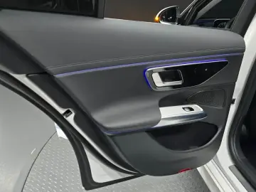 2025 Mercedes-Benz E-Класс с пробегом 4 447 км