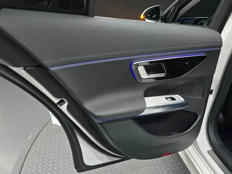 2025 Mercedes-Benz E-Класс с пробегом 4 447 км