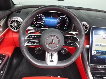 2025 Mercedes-Benz SL-Класс AMG с пробегом 16 347 км
