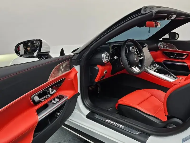 2025 Mercedes-Benz SL-Класс AMG с пробегом 8 588 км