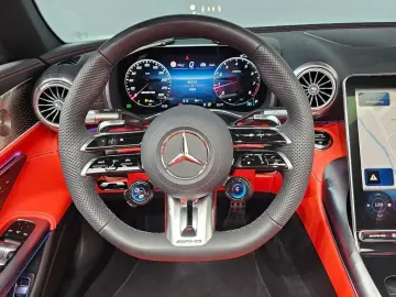 2025 Mercedes-Benz SL-Класс AMG с пробегом 8 588 км