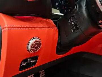 2025 Mercedes-Benz SL-Класс AMG с пробегом 8 588 км