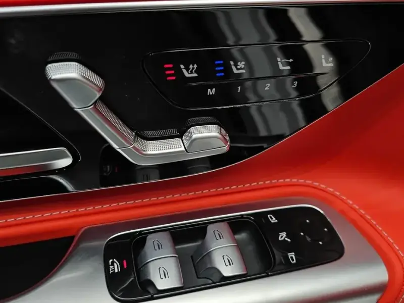 2025 Mercedes-Benz SL-Класс AMG с пробегом 8 588 км