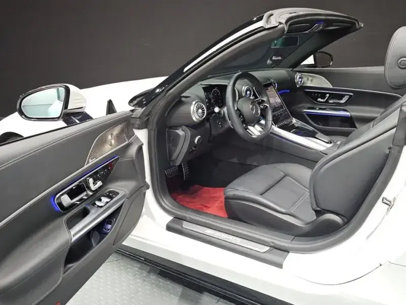 2023 Mercedes-Benz SL-Класс AMG с пробегом 8 567 км
