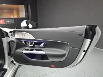2023 Mercedes-Benz SL-Класс AMG с пробегом 8 567 км