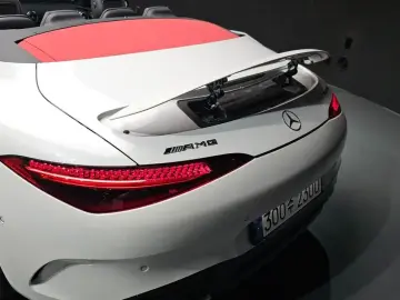 2023 Mercedes-Benz SL-Класс AMG с пробегом 8 567 км
