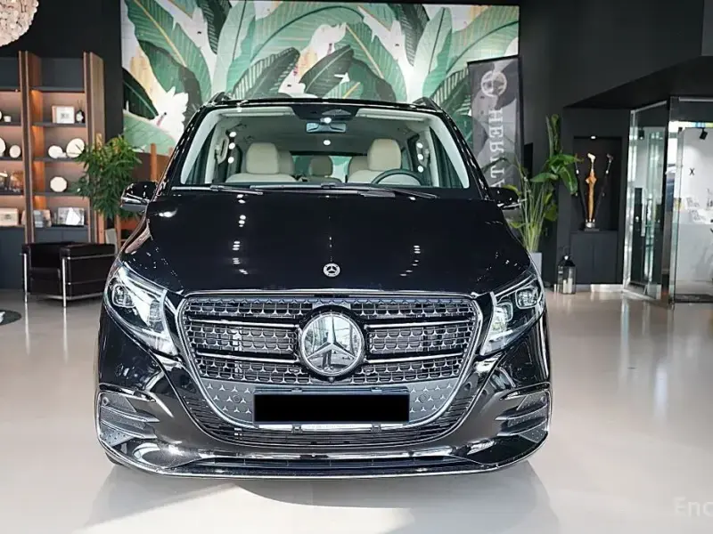 2025 Mercedes-Benz V-Класс с пробегом 15 км