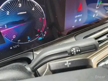 2025 Mercedes-Benz V-Класс с пробегом 15 км