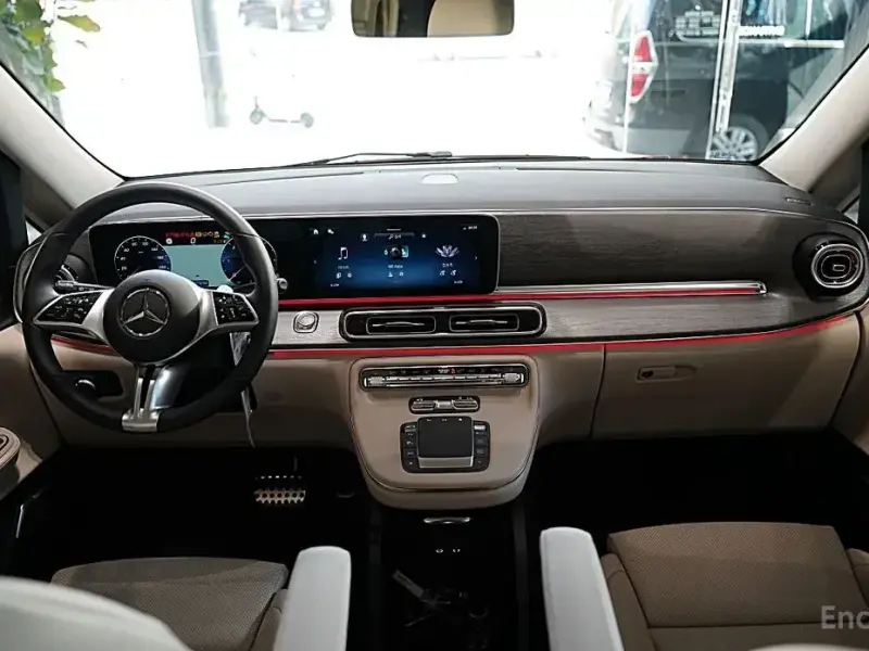 2025 Mercedes-Benz V-Класс с пробегом 15 км