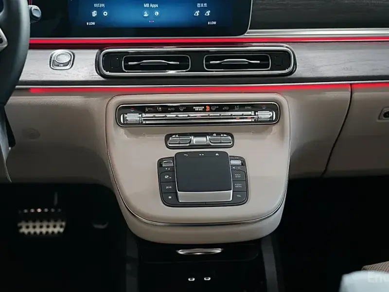2025 Mercedes-Benz V-Класс с пробегом 15 км
