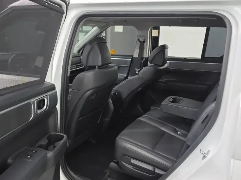 2023 Hyundai Santa Fe с пробегом 42 770 км