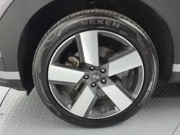 2024 Hyundai Santa Fe с пробегом 11 926 км