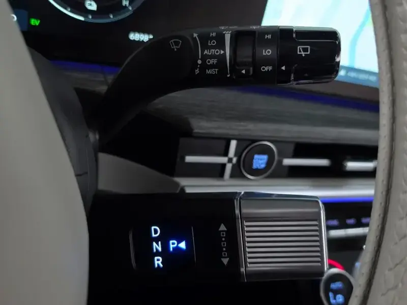 2024 Hyundai Santa Fe с пробегом 68 982 км