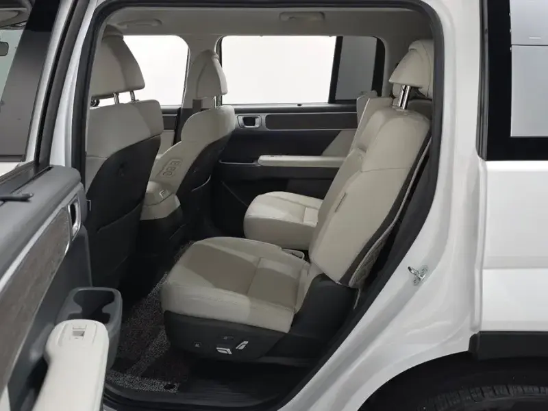 2024 Hyundai Santa Fe с пробегом 68 982 км