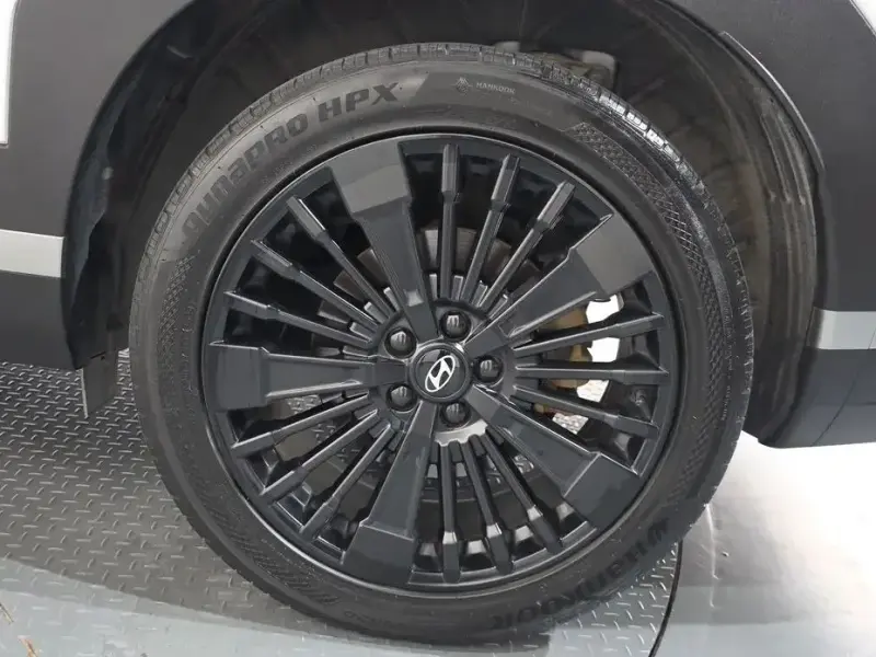 2024 Hyundai Santa Fe с пробегом 68 982 км