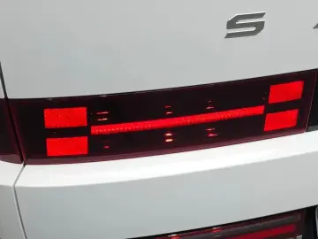 2024 Hyundai Santa Fe с пробегом 68 982 км