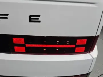 2025 Hyundai Santa Fe с пробегом 9 030 км