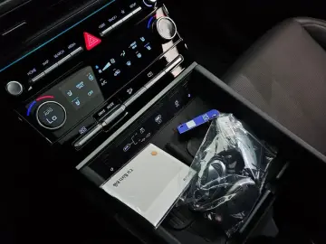 2025 Hyundai Santa Fe с пробегом 9 030 км