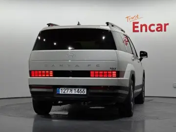 2025 Hyundai Santa Fe с пробегом 9 581 км