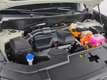 2025 Hyundai Santa Fe с пробегом 9 581 км