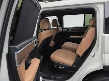 2025 Hyundai Santa Fe с пробегом 9 581 км