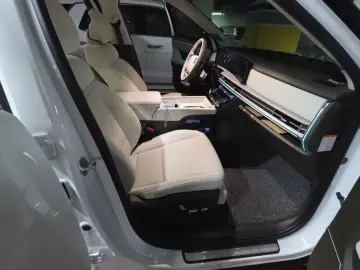 2024 Hyundai Santa Fe с пробегом 21 346 км