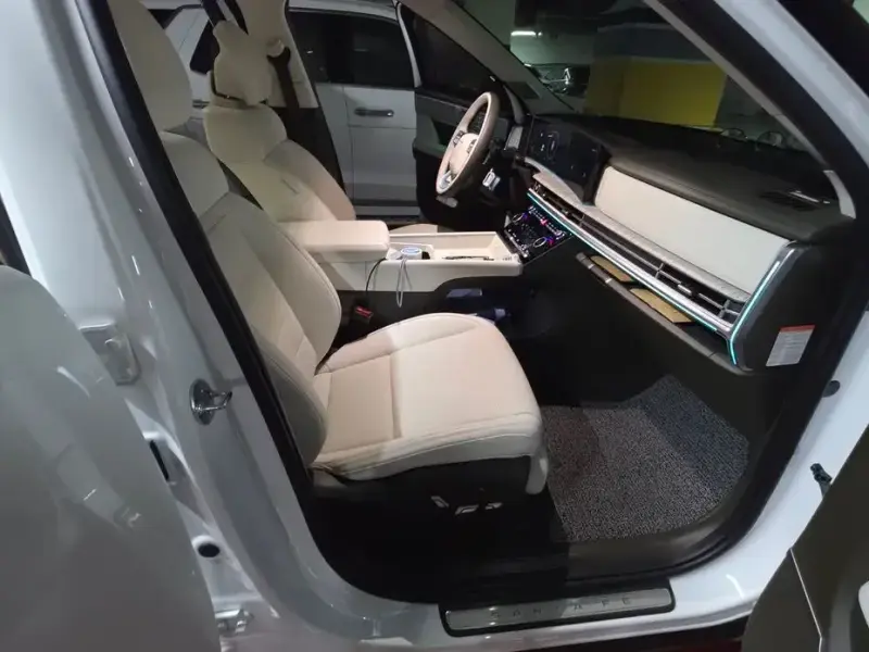 2024 Hyundai Santa Fe с пробегом 21 346 км