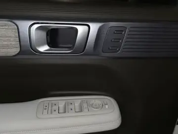 2024 Hyundai Santa Fe с пробегом 21 346 км
