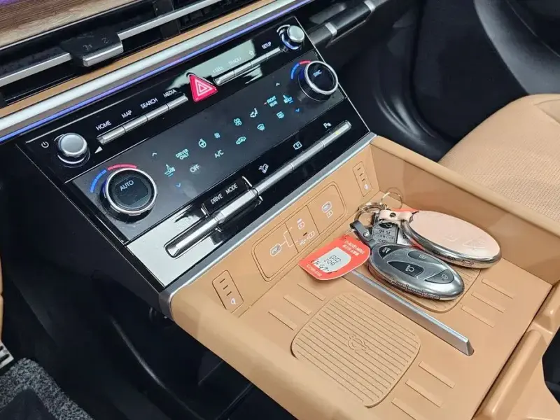 2024 Hyundai Santa Fe с пробегом 31 844 км