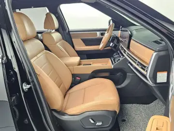 2024 Hyundai Santa Fe с пробегом 31 844 км