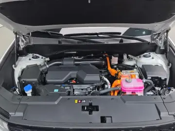 2025 Hyundai Santa Fe с пробегом 15 595 км