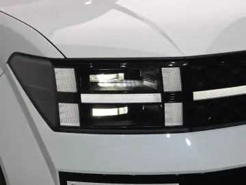 2025 Hyundai Santa Fe с пробегом 15 595 км