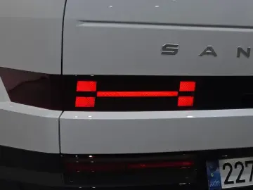 2025 Hyundai Santa Fe с пробегом 15 595 км