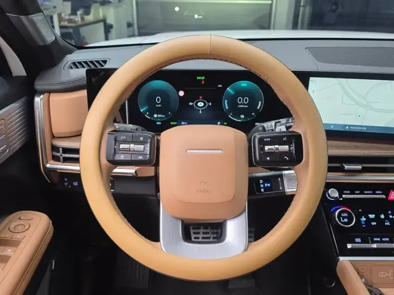 2023 Hyundai Santa Fe с пробегом 33 618 км
