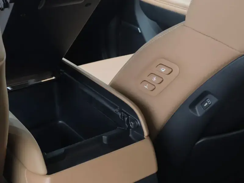2023 Hyundai Santa Fe с пробегом 33 618 км