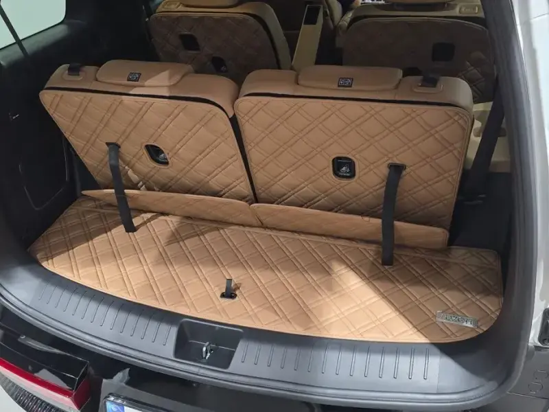 2025 Hyundai Santa Fe с пробегом 15 595 км