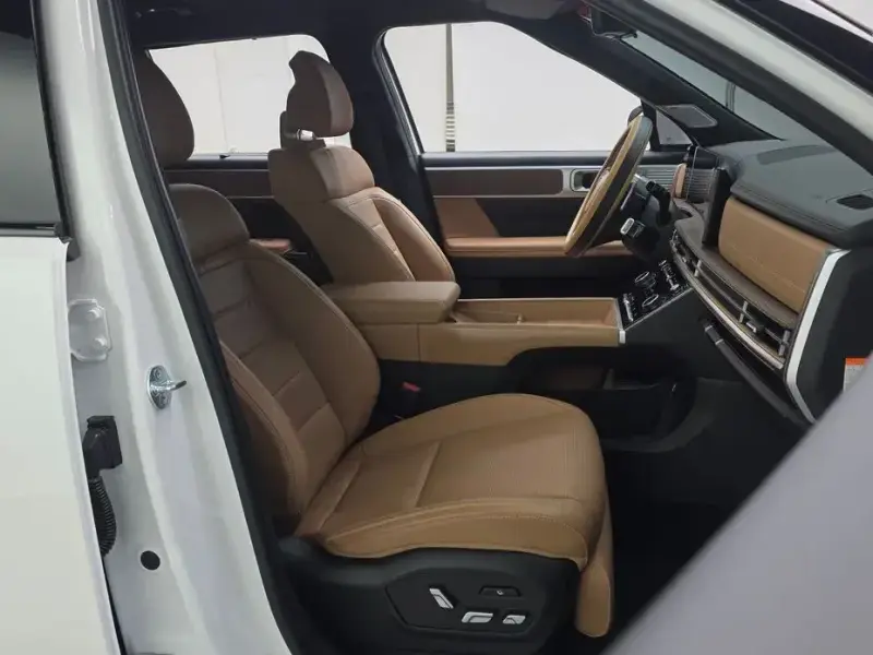 2023 Hyundai Santa Fe с пробегом 33 618 км