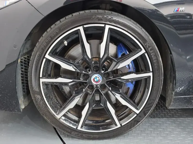 2022 BMW 8 серии с пробегом 51 173 км