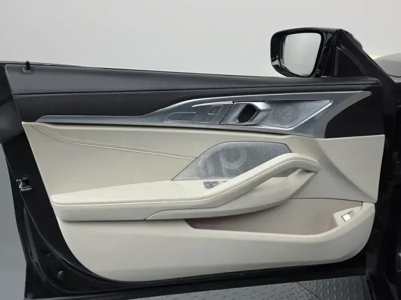 2022 BMW 8 серии с пробегом 51 173 км