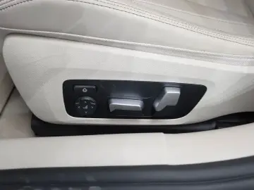 2022 BMW 8 серии с пробегом 51 173 км