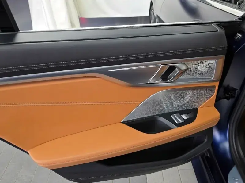 2022 BMW 8 серии с пробегом 18 963 км