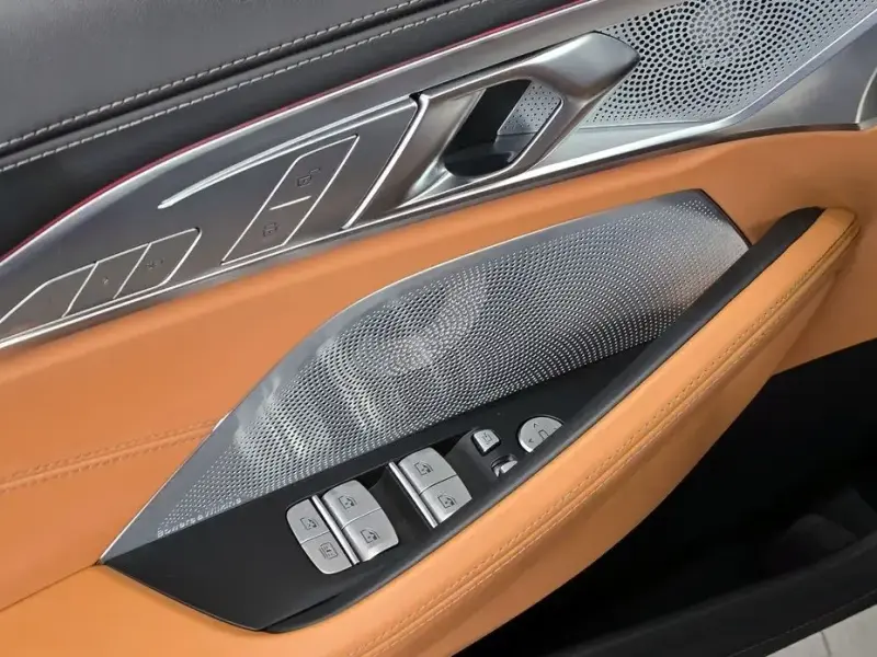 2022 BMW 8 серии с пробегом 18 963 км