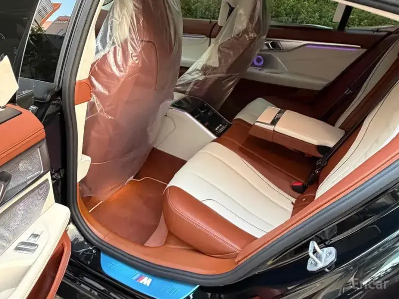 2026 BMW 8 серии с пробегом 25 км