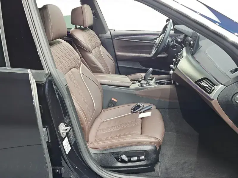 2022 BMW 6 серии с пробегом 107 213 км