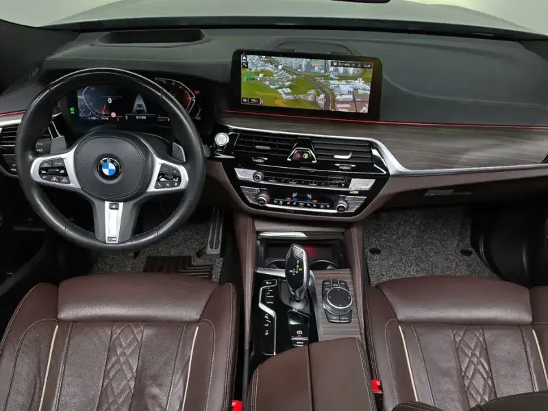 2021 BMW 6 серии с пробегом 123 917 км