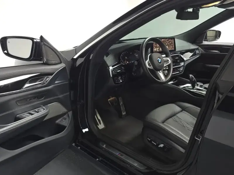 2021 BMW 6 серии с пробегом 35 888 км