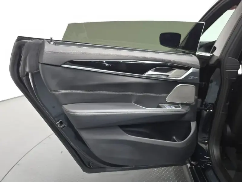 2021 BMW 6 серии с пробегом 35 888 км