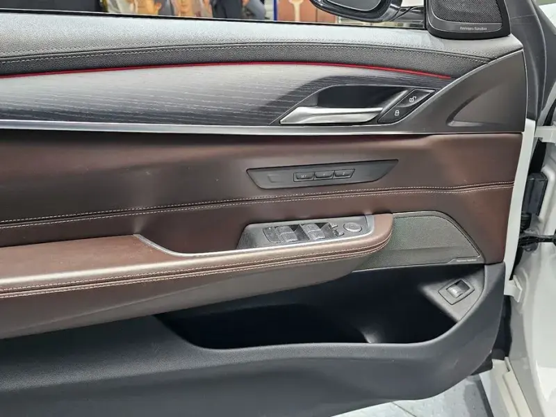 2021 BMW 6 серии с пробегом 79 647 км