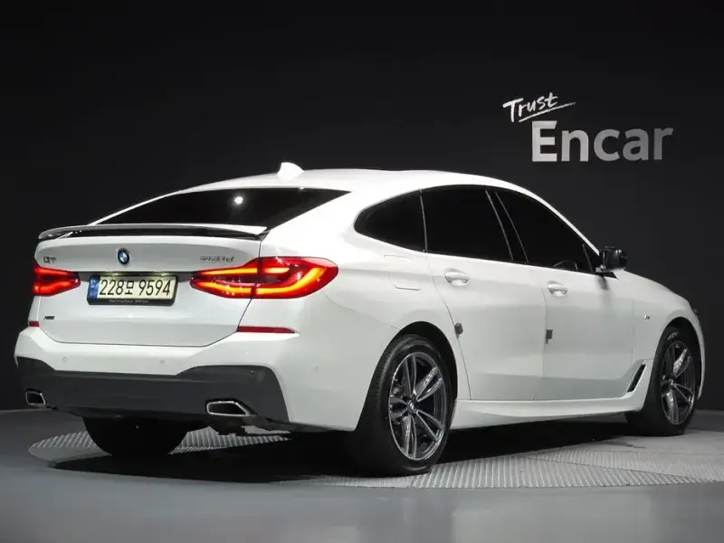2021 BMW 6 серии с пробегом 97 018 км