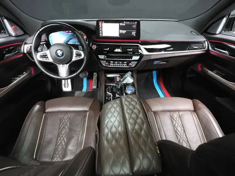 2021 BMW 6 серии с пробегом 97 018 км